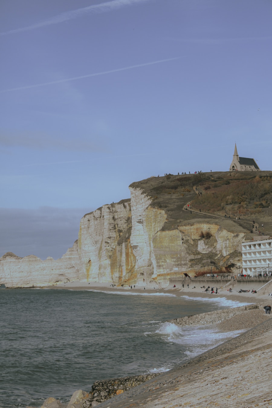 Photo "Matthew Arnold’s Dover Beach: A Reflection on Faith"