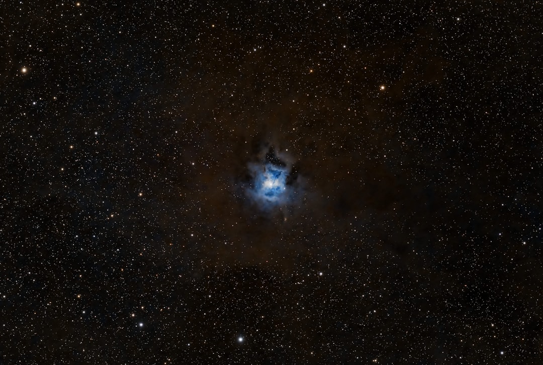 Photo Neutron Star